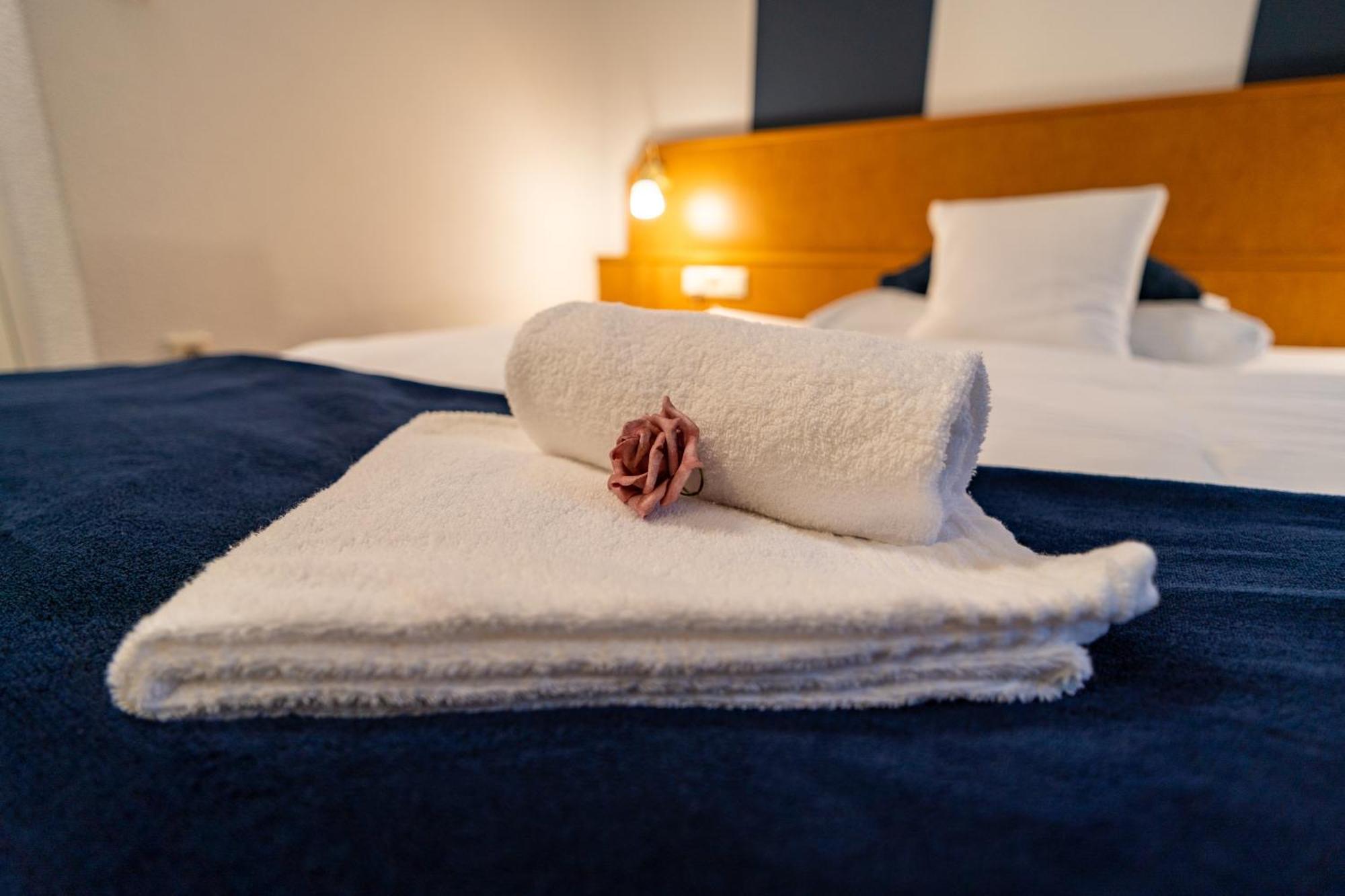 Waldhotel Surwold エクステリア 写真
